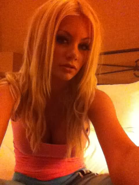 Riley Steele, Selfpic, Selfshot, Selfie, Bed, Badgirl