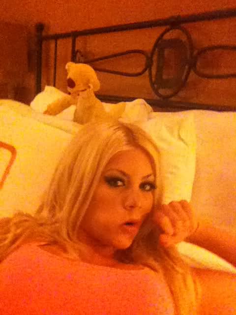 Riley Steele, Selfpic, Selfshot, Selfie, Badgirl, Iceage, Readyforblowjob