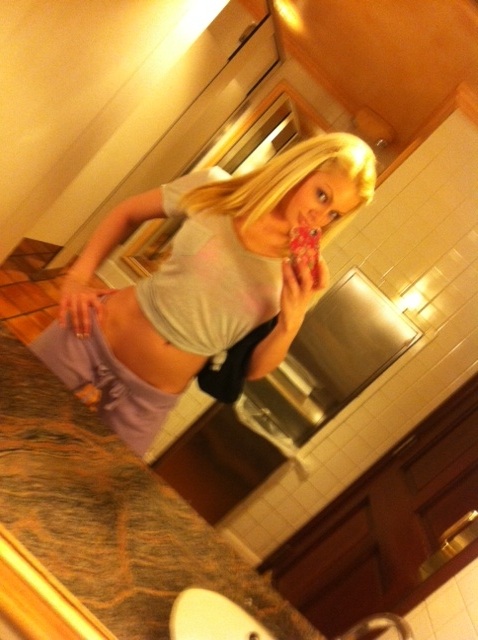 Riley Steele, Selfpic, Selfshot, Selfie, Mirror, Gym, Workout