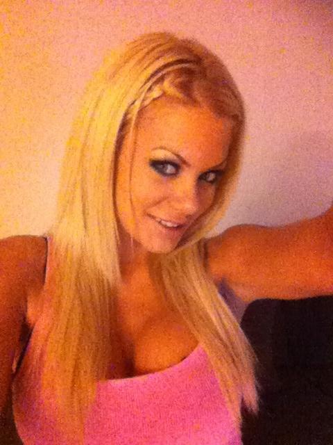 Riley Steele, Selfpic, Selfshot, Selfie, Hairstyle, Smile