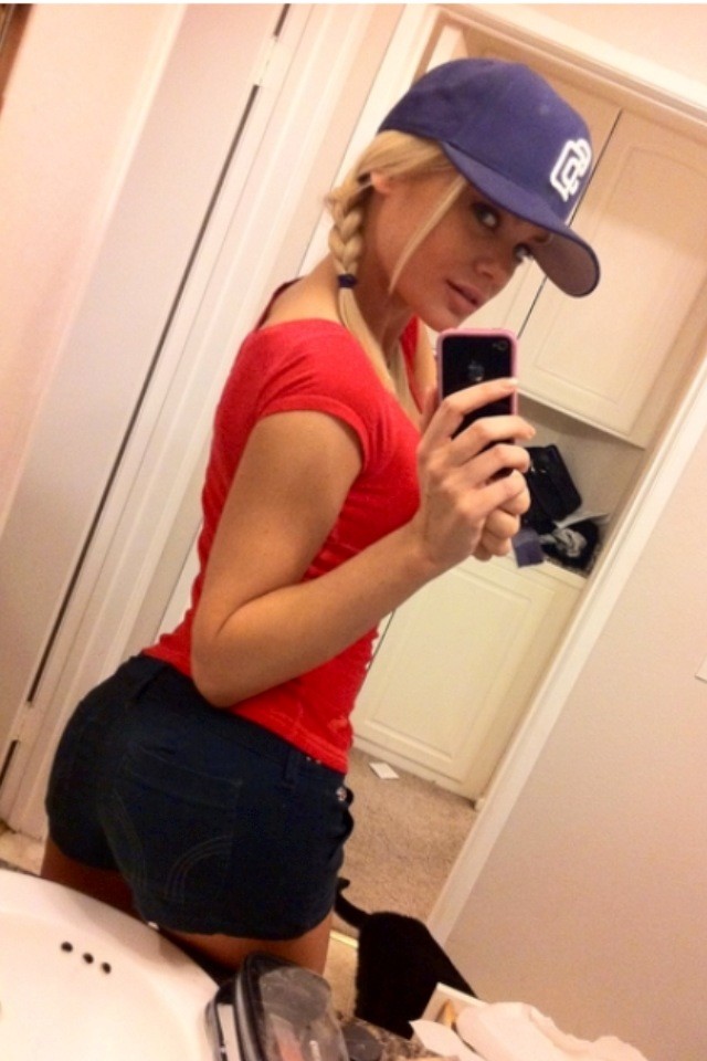 Riley Steele, Selfpic, Selfshot, Selfie, Top, Hot, Find Kitten