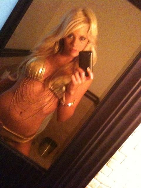 Riley Steele, Selfpic, Selfshot, Selfie, Home, Mirror, Sexy, Body, Evening, Mobile