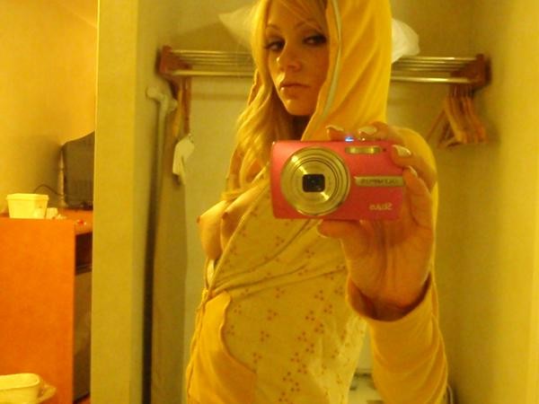 Riley Steele, Selfpic, Selfshot, Selfie, Boobs, Home, Hood, Horny, Night, Sexy, Seductive, Nude, Bathroom, In Bathroom, Dont Care