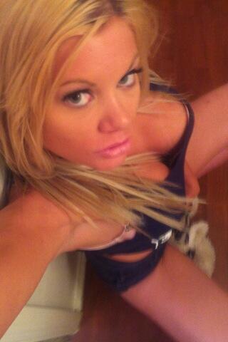 Riley Steele, Selfpic, Selfshot, Selfie, Eyes, Home, Horny, Sexy, Bra, Day, From Above