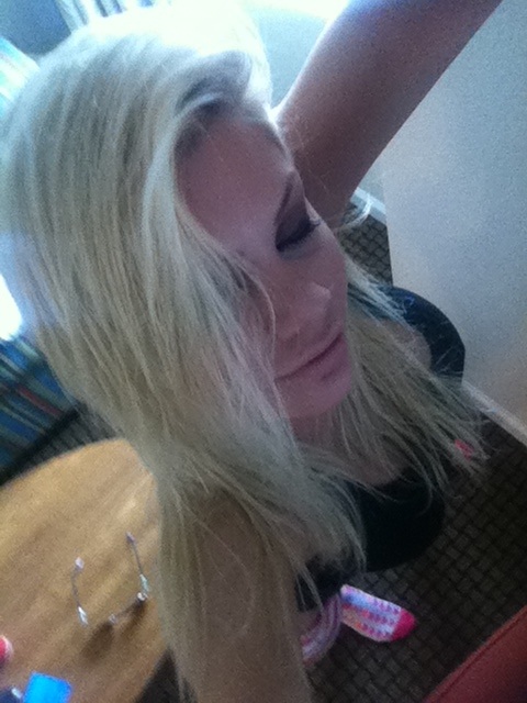 Riley Steele, Selfpic, Selfshot, Selfie, Kiss, Eyes, Home, Just Photo, Close Eyes