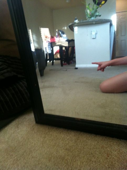 Riley Steele, Selfpic, Selfshot, Selfie, Cat, Kitten, Mirror, Floor, Mrblack, Leg, Find Kitten, Day, Foot, Hand