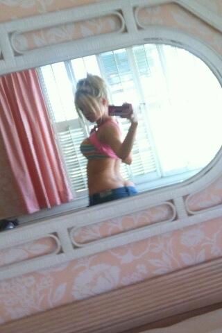Riley Steele, Selfpic, Selfshot, Selfie, Mirror, Sexy, Seductive, Day