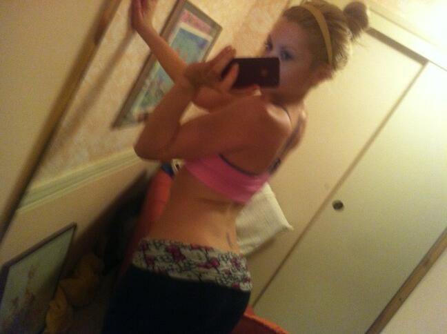 Riley Steele, Selfpic, Selfshot, Selfie, Home, Mirror, Horny, Sexy, Evening