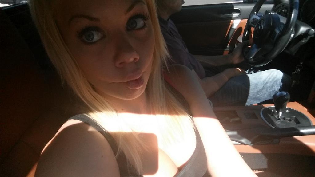 Riley Steele, Selfpic, Selfshot, Selfie, Eyes, Black, Bra, Duckface, In Car, In The Sunlights, Fishface