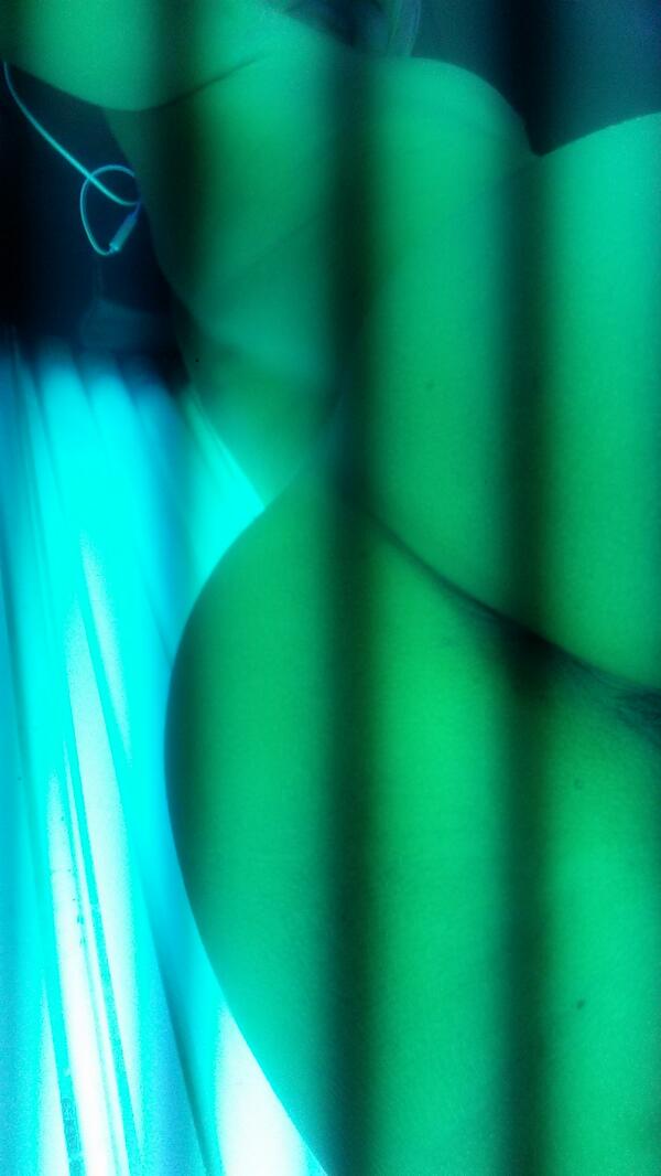 Riley Steele, Selfpic, Selfshot, Selfie, Beauty, Sexy, Seductive, Pussy, Vagina, Solarium