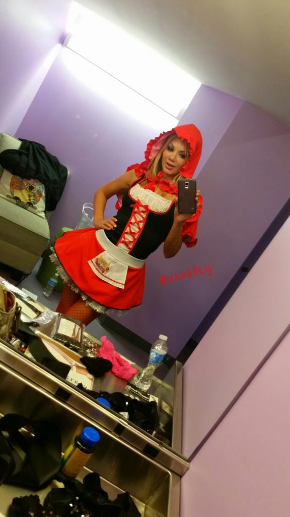 Riley Steele, Selfpic, Selfshot, Selfie, Mirror, Little Red Riding Hood, Sexy, Smile, Cute, Red, Day
