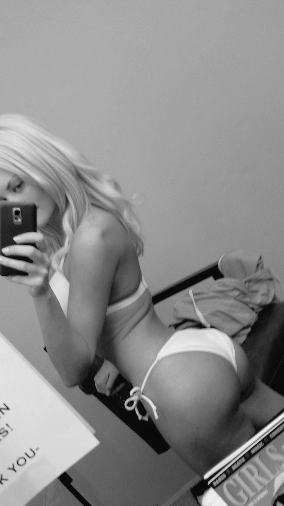 Riley Steele, Selfpic, Selfshot, Selfie, Sexy, Smile, Black And White, Day, Bw, Moments