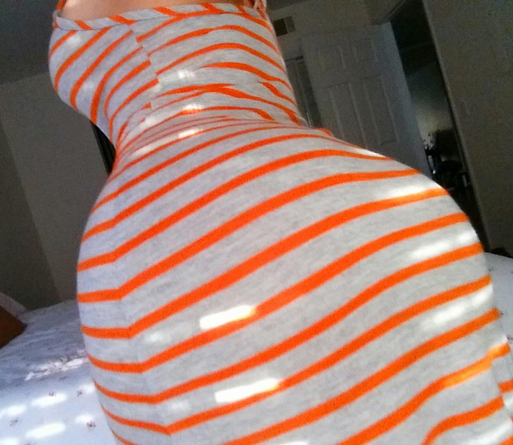 Riley Steele, Selfpic, Selfshot, Selfie, Dress, Morning, Orange, Orange Lines, Lines